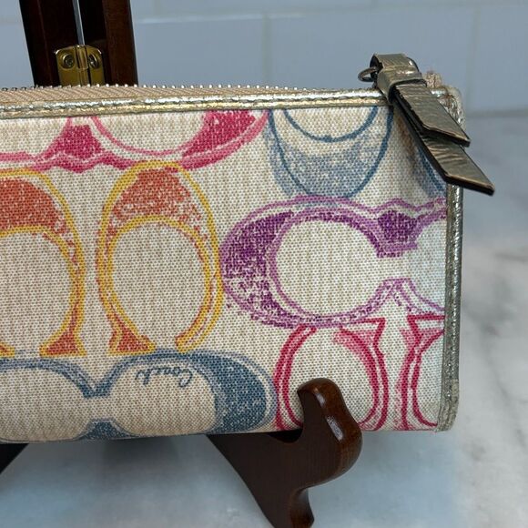 Coach Wallet Poppy Dream Multi-Color Scribble Logo Clutch Wallet - Picture 6 of 16
